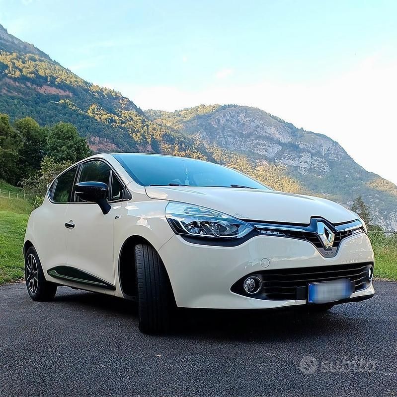 Bianco Usata 2016 Renault Clio IV Due volumi | 9450 € (Buon prezzo) - Immagine 1/4