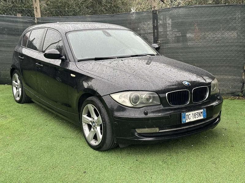 Nero Usata 2007 BMW 120 Due volumi | 2490 € (Super prezzo) - Immagine 1/4