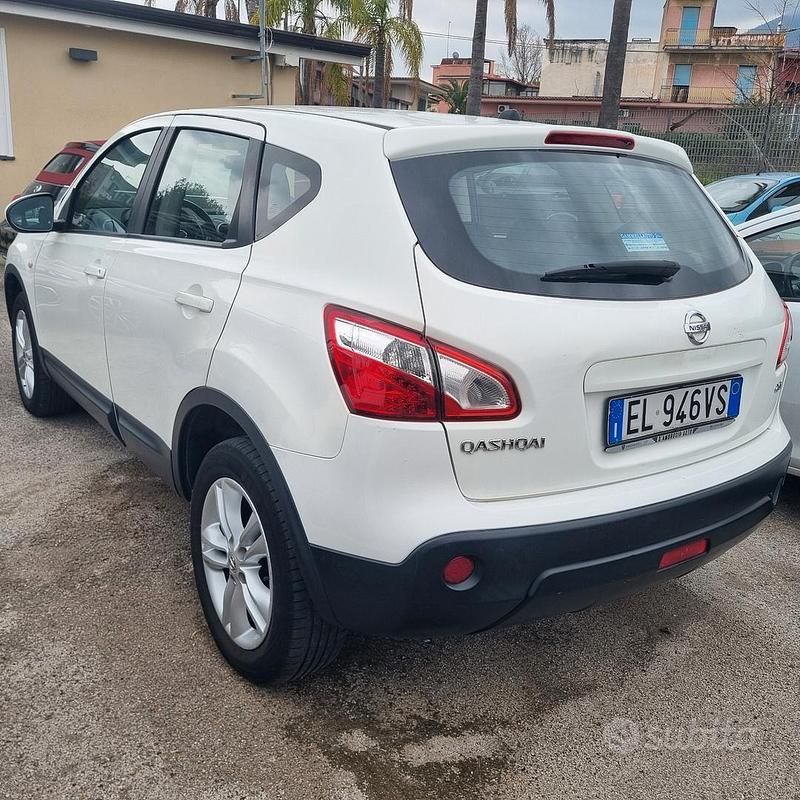 Usata Nissan Qashqai Acenta 110 CV (80 kW) 2013 Bianco SUV