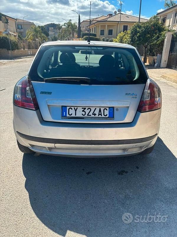 Usata Fiat Stilo 2005 Grigio Berlina