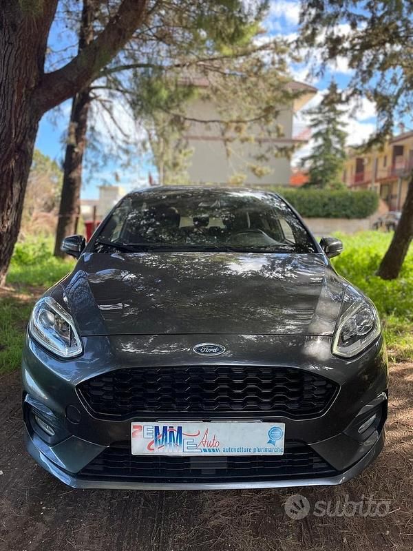 Usata Ford Fiesta ST-Line 86 CV (63 kW) 2018 Grigio Utilitaria