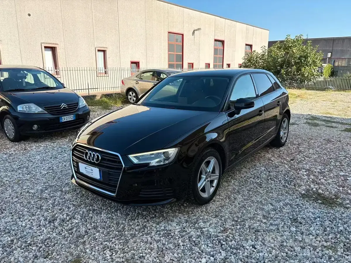 Usata Audi A3 Sport 116 CV (85 kW) 2017 Nero Berlina