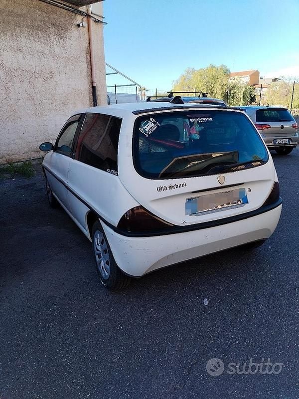 Usata Lancia Ypsilon 54 CV (39 kW) 1999 Utilitaria