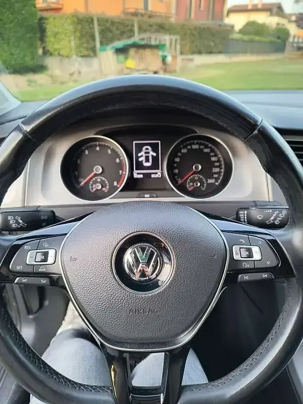 Usata VW Golf VII Comfortline 105 CV (77 kW) 2015 Blu/azzurro Berlina