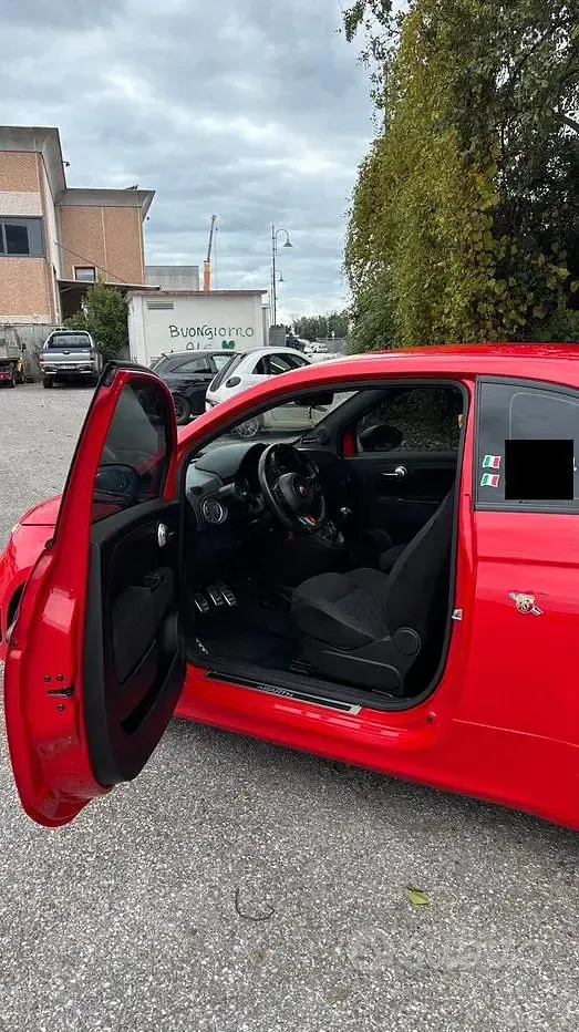 Usata Abarth 595 Pista 165 CV (121 kW) 2022 Rosso Berlina