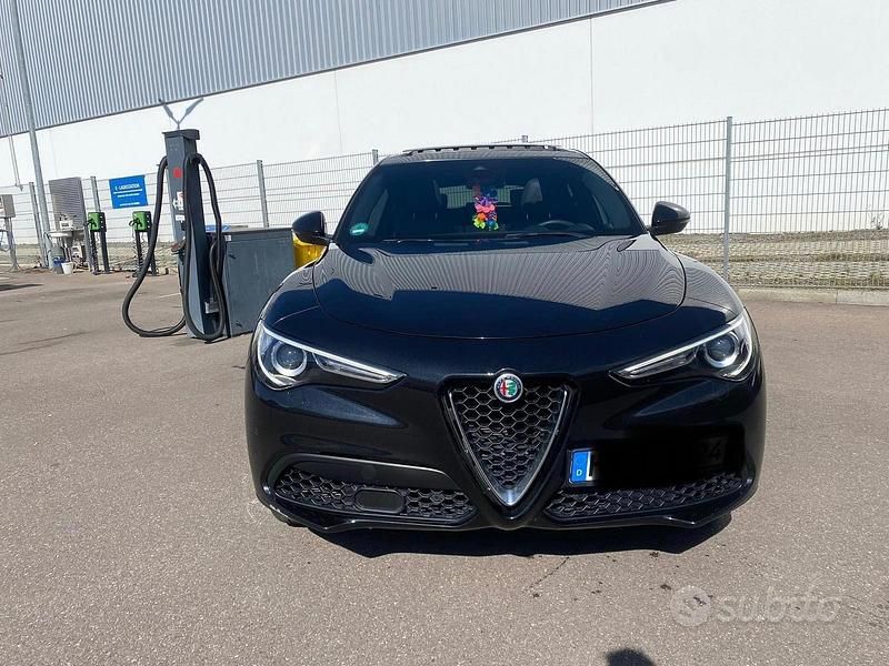 Usata Alfa Romeo Stelvio Veloce 280 CV (205 kW) 2018 Nero SUV