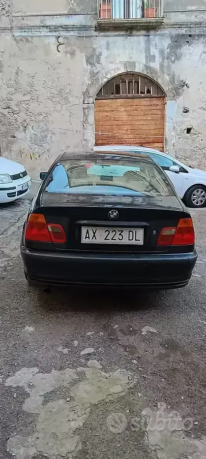Usata BMW 318 118 CV (86 kW) 1998 Bluazzurro Berlina