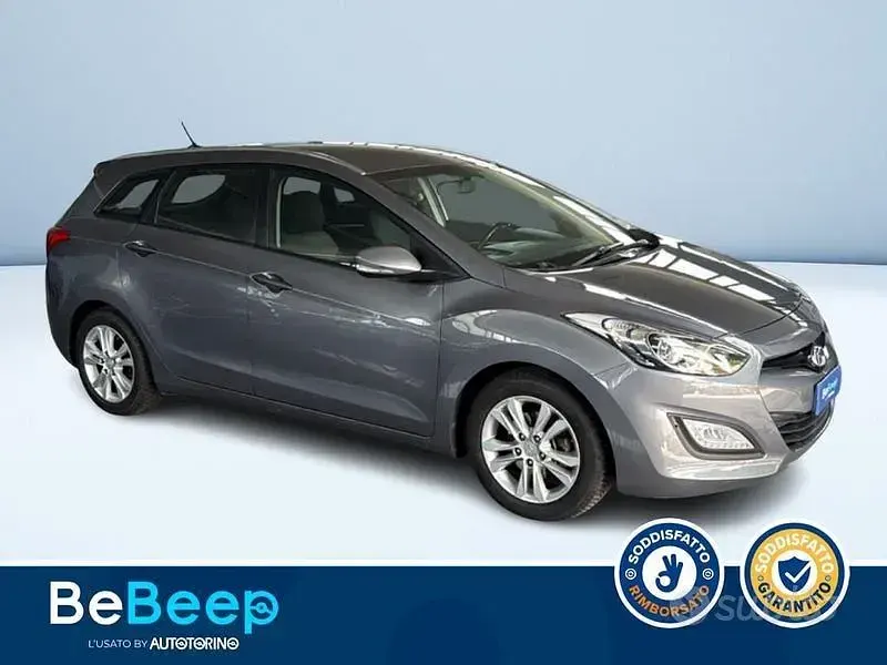 Usata Hyundai i30 Comfort 100 CV (73 kW) 2014 Grigio metallizzato Station wagon