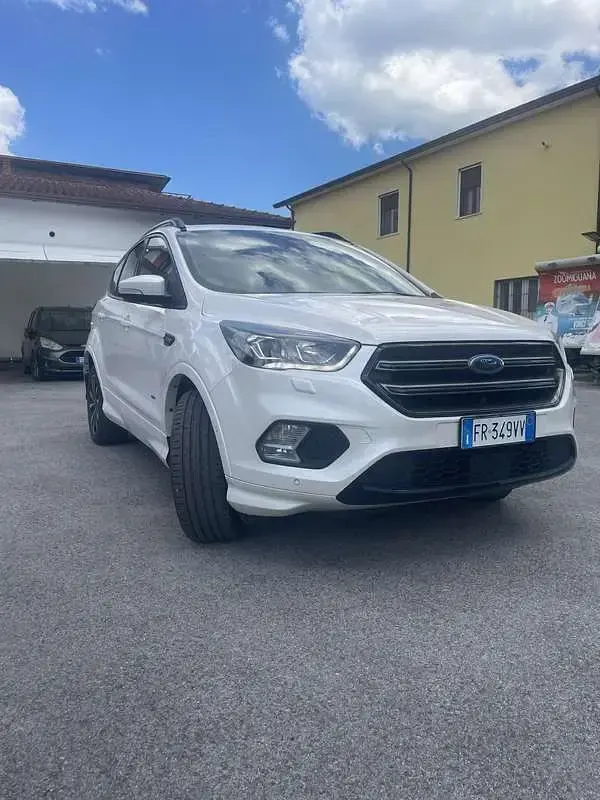 Usata Ford Kuga Titanium 163 CV (119 kW) 2018 SUV