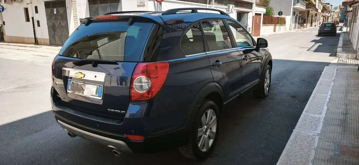 Usata Chevrolet Captiva LT 150 CV (110 kW) 2008 Blu/azzurro SUV