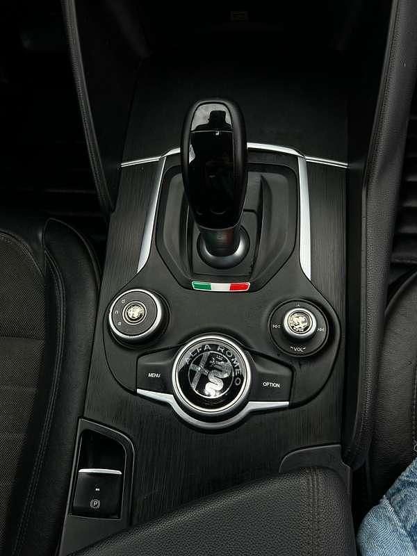Usata Alfa Romeo Giulia Business 150 CV (110 kW) 2017 Berlina