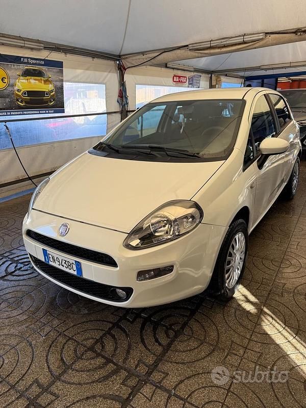 Usata Fiat Punto Easy 77 CV (56 kW) 2012 Bianco Berlina