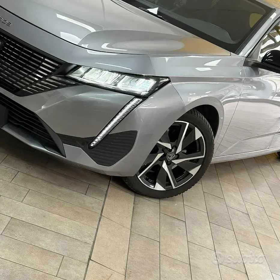 Usata Peugeot 308 Allure 131 CV (96 kW) 2022 Grigio Berlina