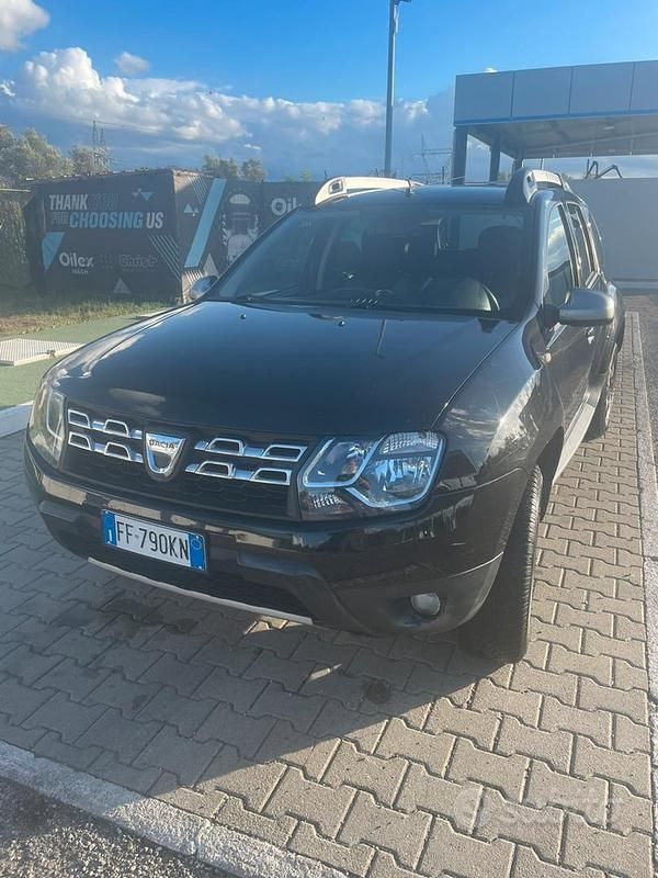 Usata Dacia Duster 110 CV (80 kW) 2016 Nero SUV