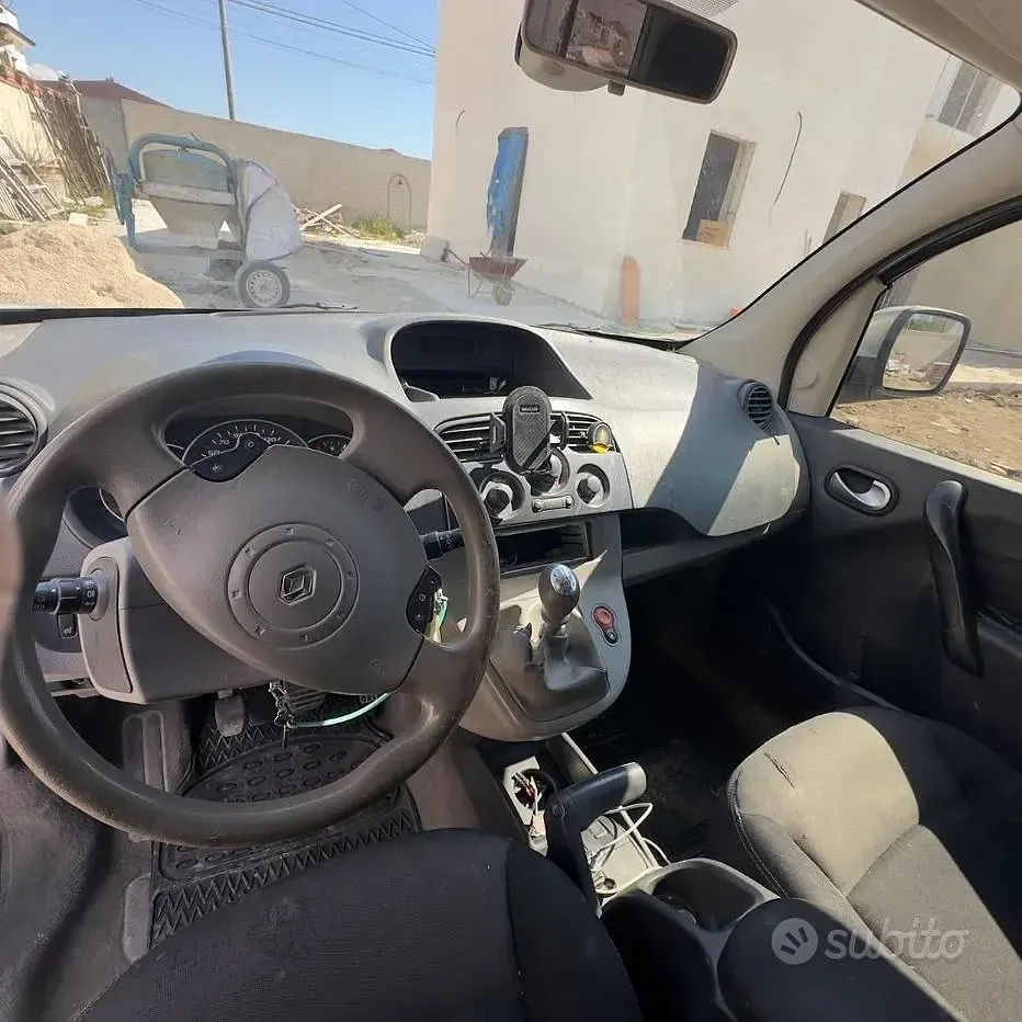 Usata Renault Kangoo 106 CV (77 kW) 2009 Grigio Monovolume