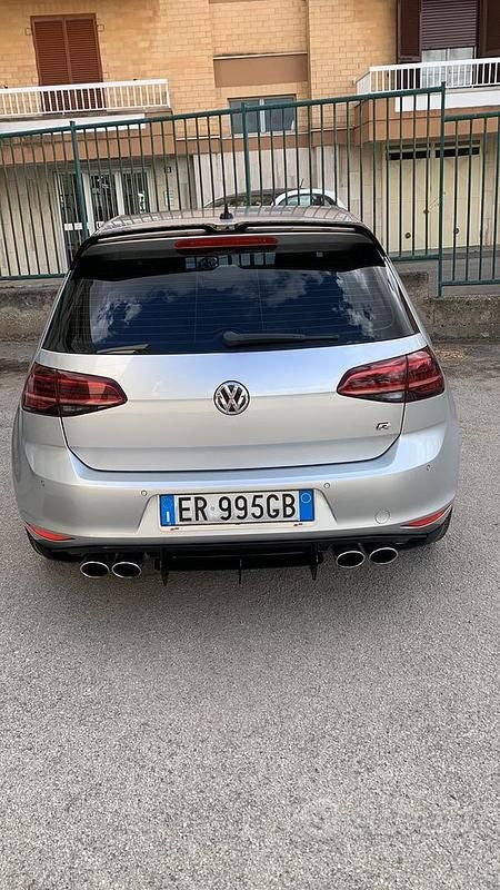 Usata VW Golf VII 110 CV (80 kW) 2015 Berlina