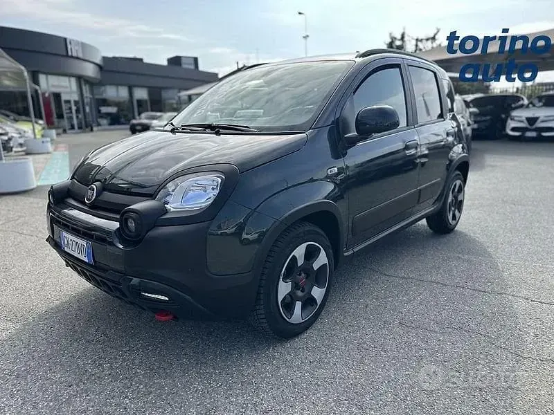 Usata Fiat Panda Cross Cross 70 CV (51 kW) 2023 Verde Utilitaria