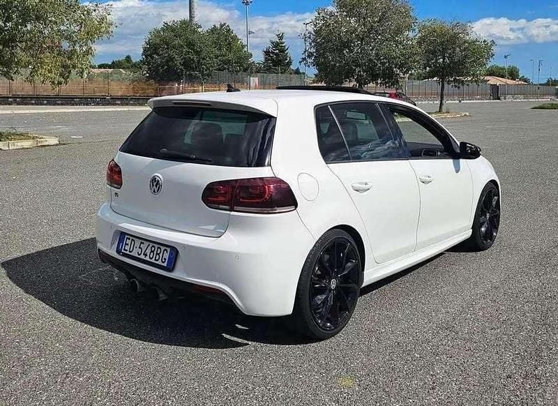 Usata VW Golf VI R 271 CV (199 kW) 2011 Bianco Utilitaria