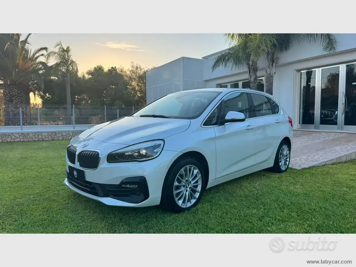 Usata BMW 218 Active Tourer Efficient Dynamics 150 CV (110 kW) 2021 Bianco Monovolume