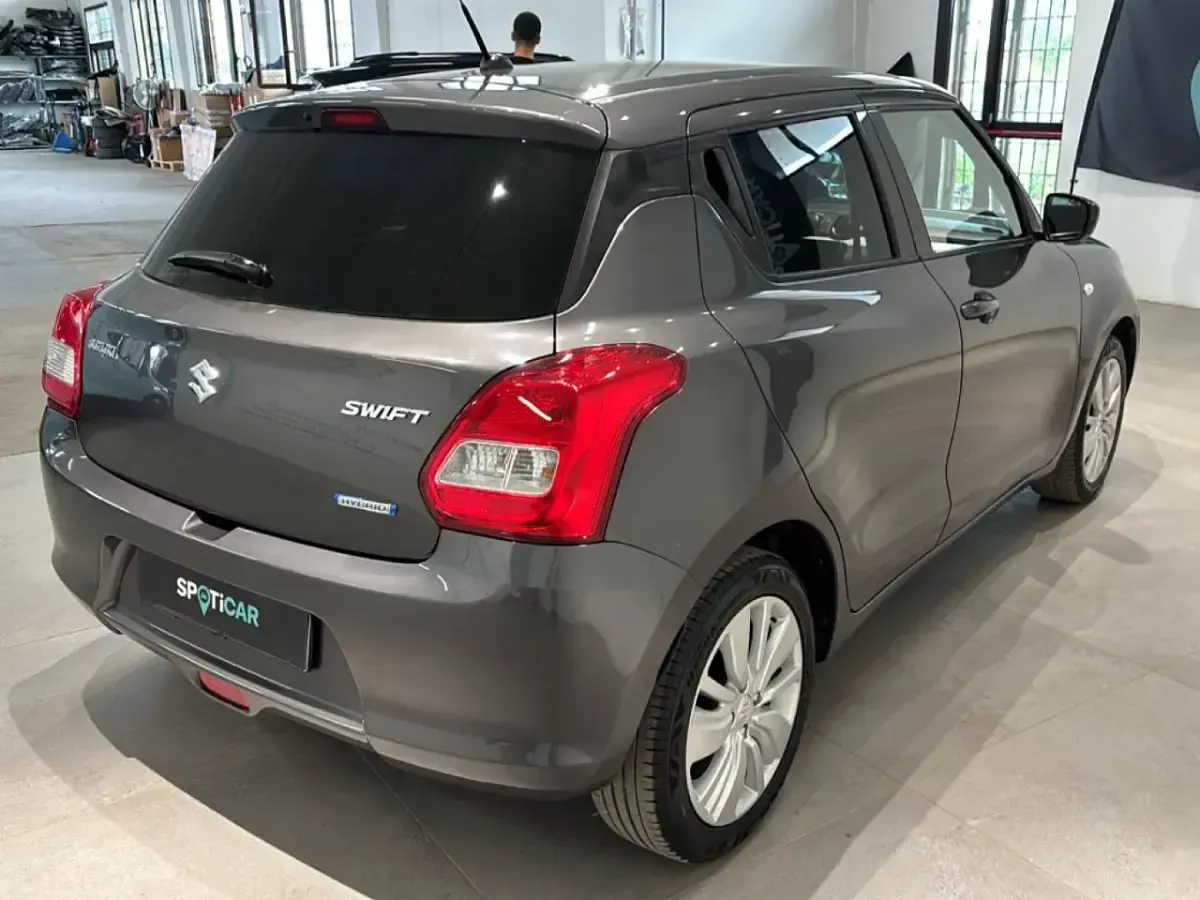 Usata Suzuki Swift Cool 90 CV (66 kW) 2020 Grigio Utilitaria