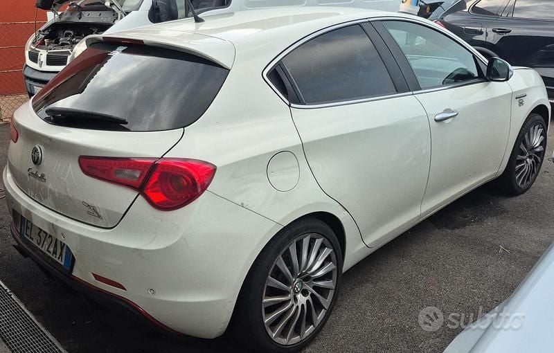 Usata Alfa Romeo Giulietta 170 CV (125 kW) 2011 Utilitaria