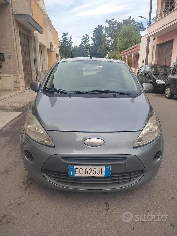 Grigio Usata 2010 Ford Ka Coupé | 2700 € - Immagine 1/4