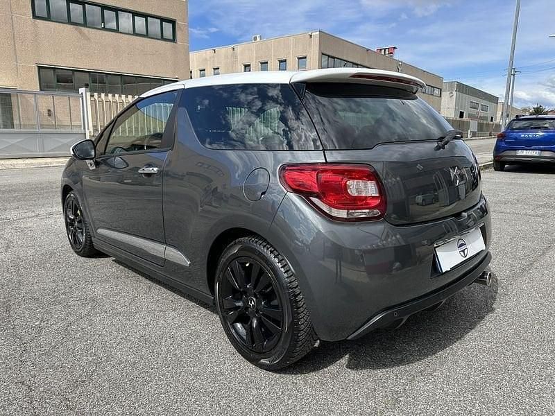 Usata Citroën DS3 Chic 70 CV (51 kW) 2015 Grigio Berlina