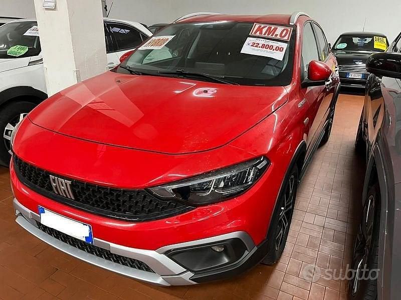 Usata Fiat Tipo Cross 2022 Rosso Berlina