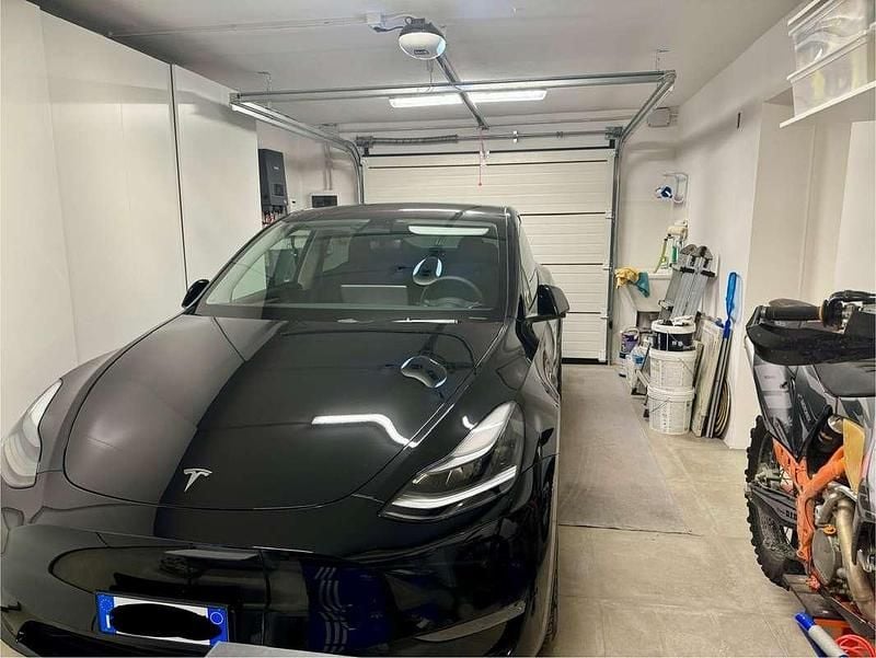 Usata Tesla Model Y Performance 155 kW (211 CV) 2023 SUV