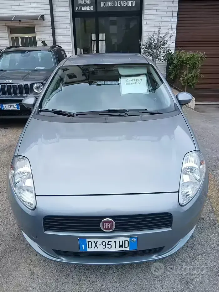 Usata Fiat Grande Punto Active 77 CV (56 kW) 2009 Grigio Utilitaria