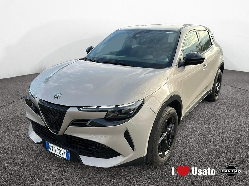 Usata Alfa Romeo Junior 145 CV (106 kW) 2025 Bianco SUV