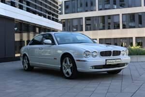 Usata Jaguar XJ8 298 CV (219 kW) 2005 Bianco Berlina