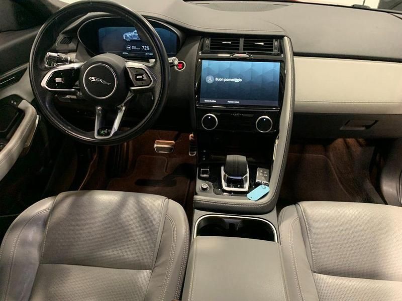 Usata Jaguar E-Pace R-Dynamic 309 CV (227 kW) 2021 Firenze red SUV