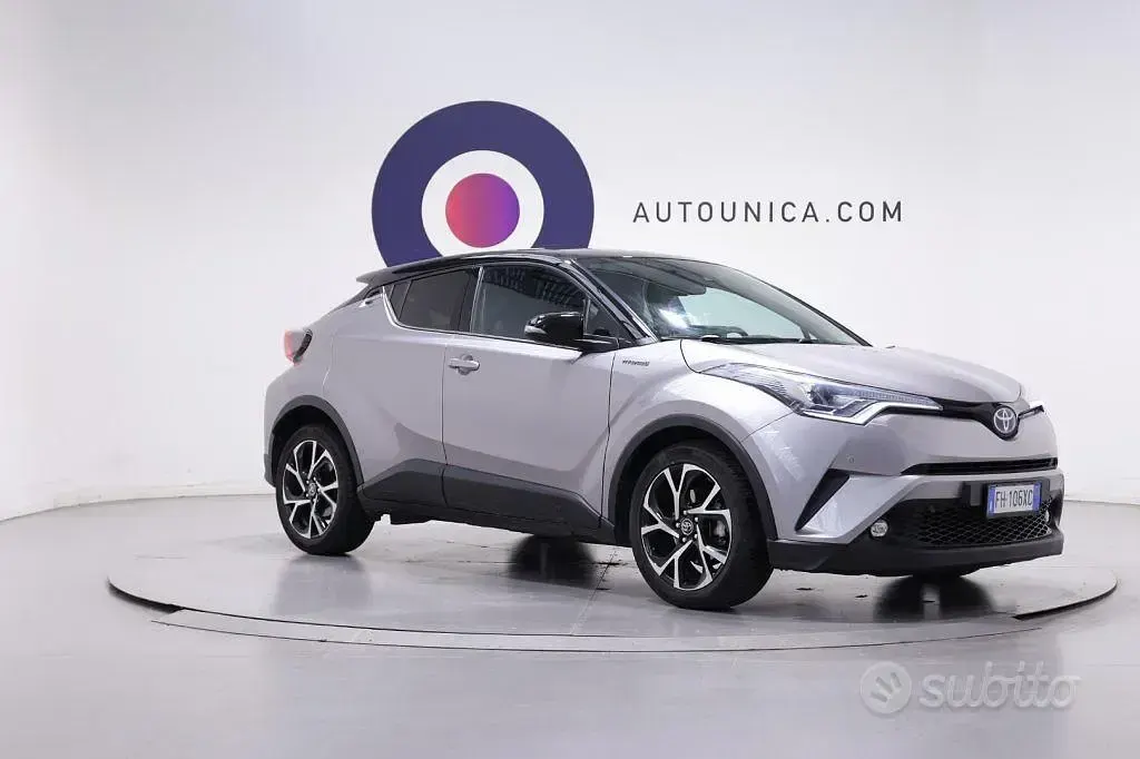 Usata Toyota C-HR Lounge 98 CV (72 kW) 2017 Grigio SUV