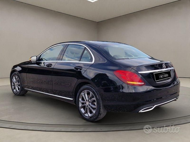 Usata Mercedes C200 136 CV (100 kW) 2017 Nero Berlina