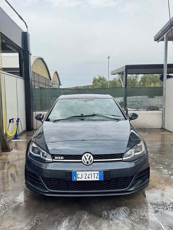 Usata VW Golf VII 184 CV (135 kW) 2017 Utilitaria
