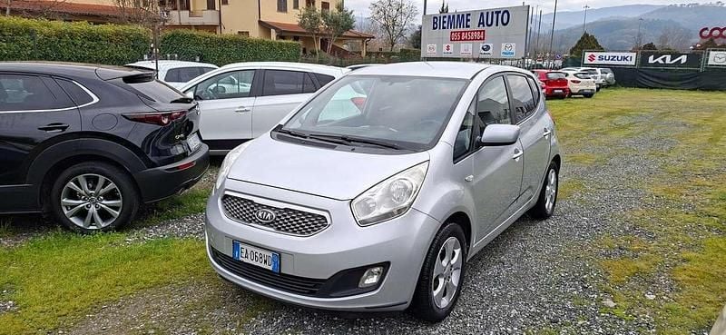 Grigio Usata 2010 Kia Venga EX Due volumi | 4200 € (Buon prezzo) - Immagine 1/4