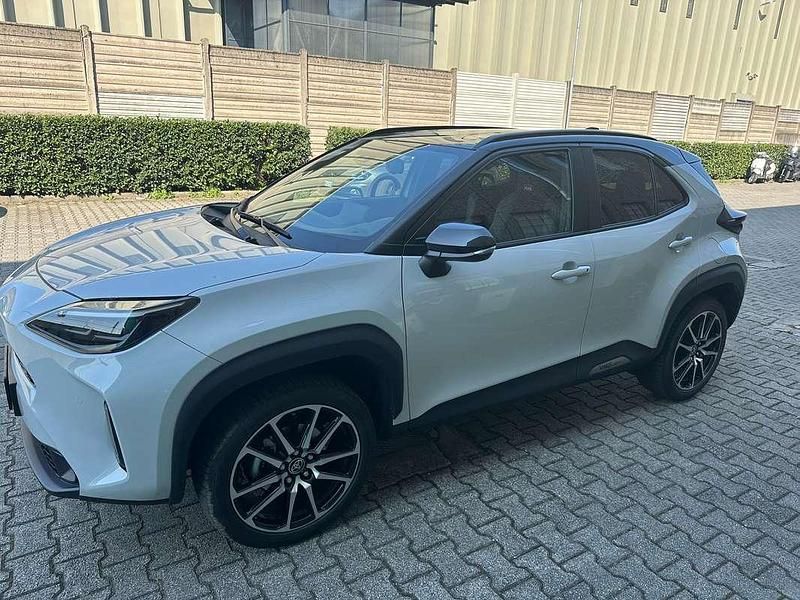 Begagnad Toyota Yaris Cross Sport 92 HK (67 kW) 2024 SUV