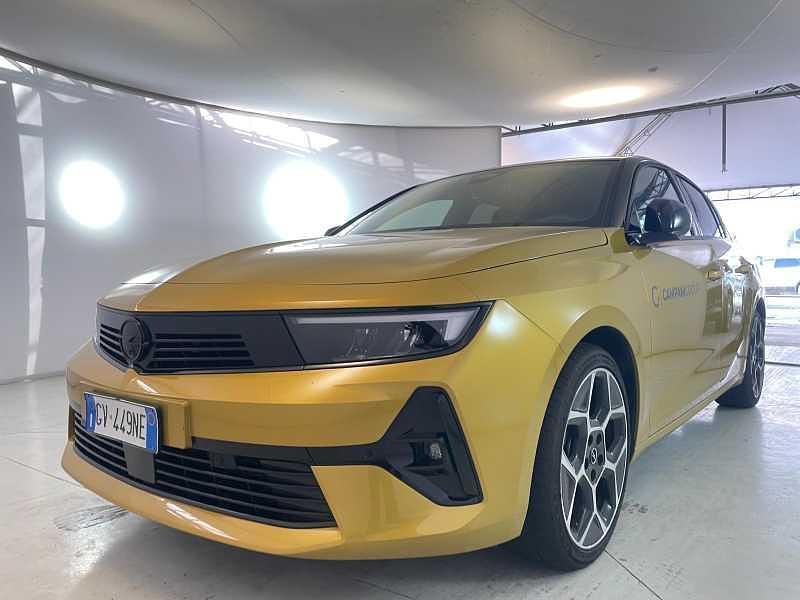 Usata Opel Astra S 131 CV (96 kW) 2024 Giallo Berlina
