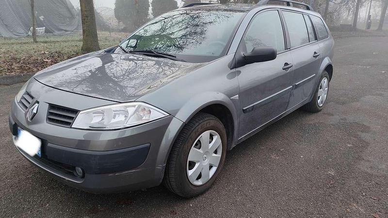 Other Usata 2004 Renault Mégane GrandTour Station wagon | 1700 € (Ottimo prezzo) - Immagine 1/4