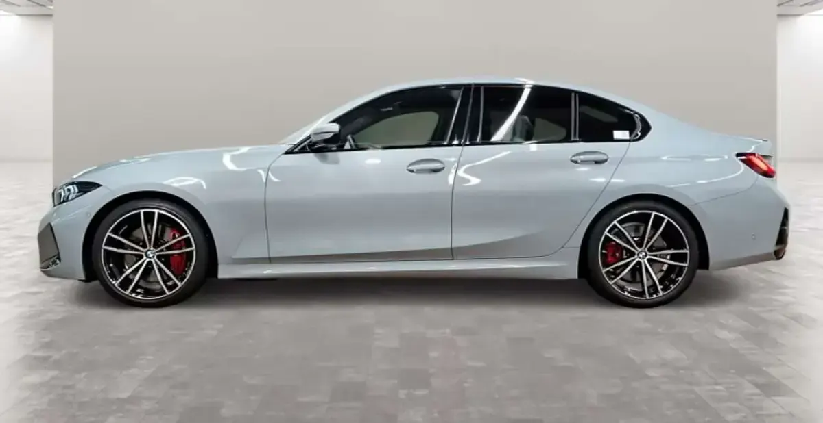 Usata BMW 330 M Sport 245 CV (180 kW) 2023 Grigio Berlina