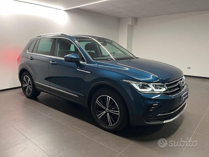 Usata VW Tiguan Elegance 150 CV (110 kW) 2022 Blu SUV