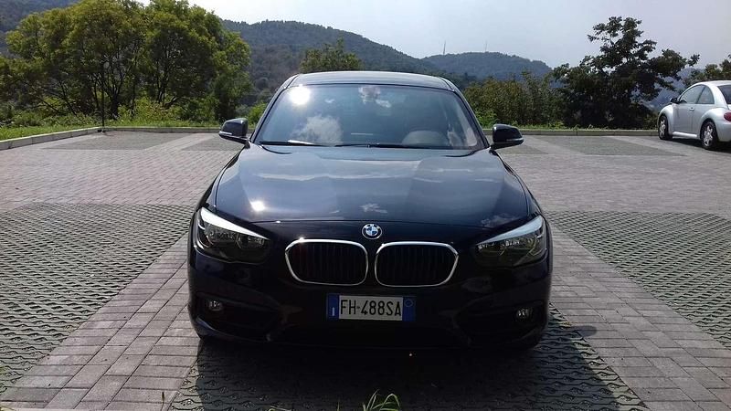 Usata BMW 118 Advantage 150 CV (110 kW) 2017 Nero Utilitaria