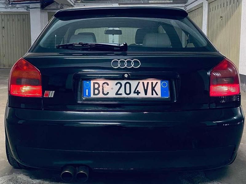 Usata Audi S3 209 CV (153 kW) 1999 Nero Utilitaria