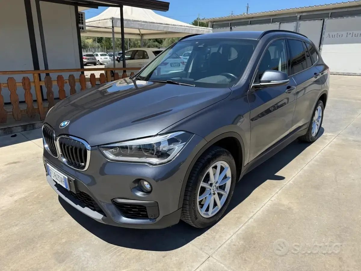 Usata BMW X1 150 CV (110 kW) 2018 Grigio SUV