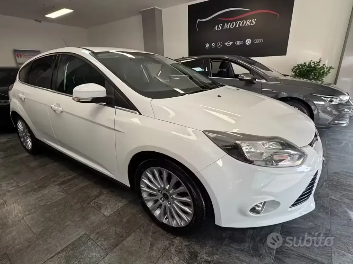 Usata Ford Focus Titanium 95 CV (69 kW) 2013 Bianco Berlina