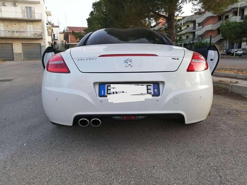 Bianco Usata 2013 Peugeot RCZ Coupé | 18.000 € (Molto cara) - Immagine 1/4