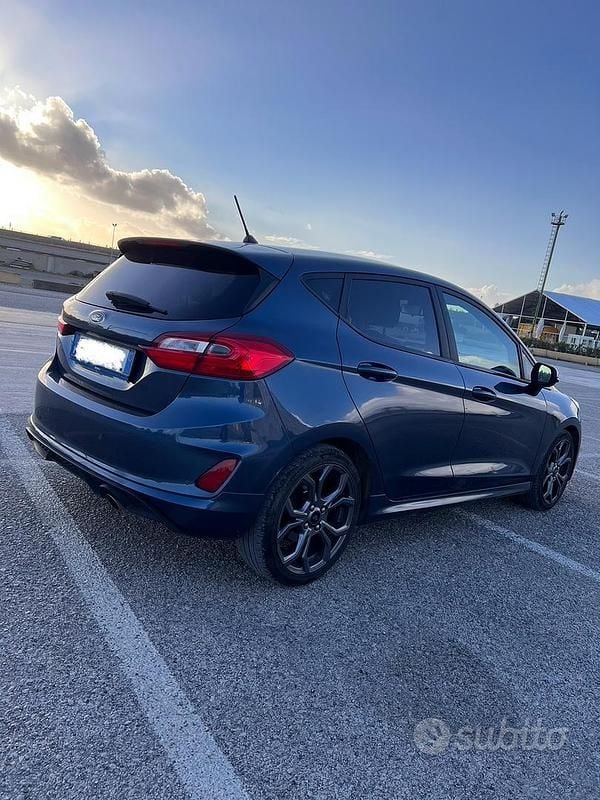 Usata Ford Fiesta ST-Line 120 CV (88 kW) 2019 Blu Utilitaria