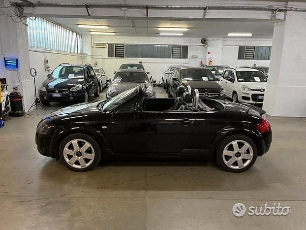 Usata Audi TT Roadster Ambiente 225 CV (165 kW) 2002 Nero Cabrio