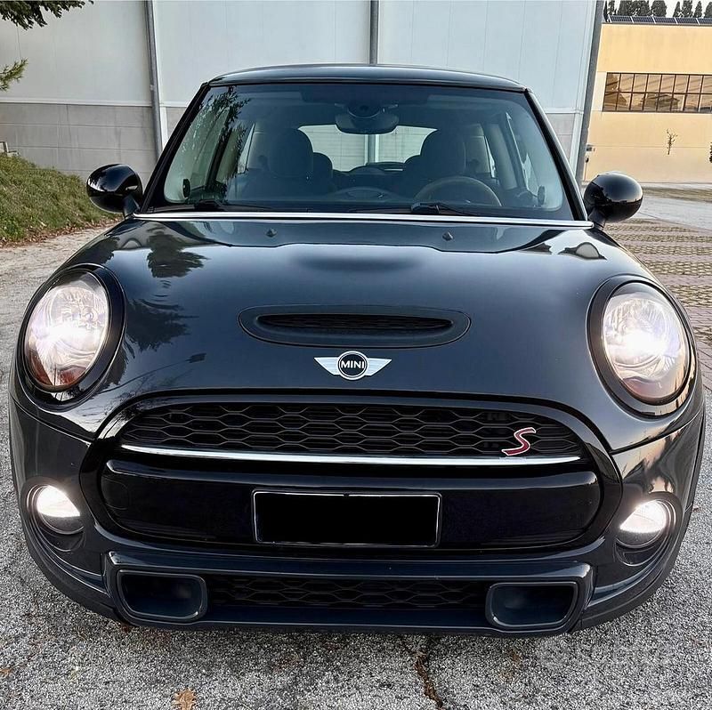 Usata Mini Cooper S 192 CV (141 kW) 2015 Grigio Utilitaria